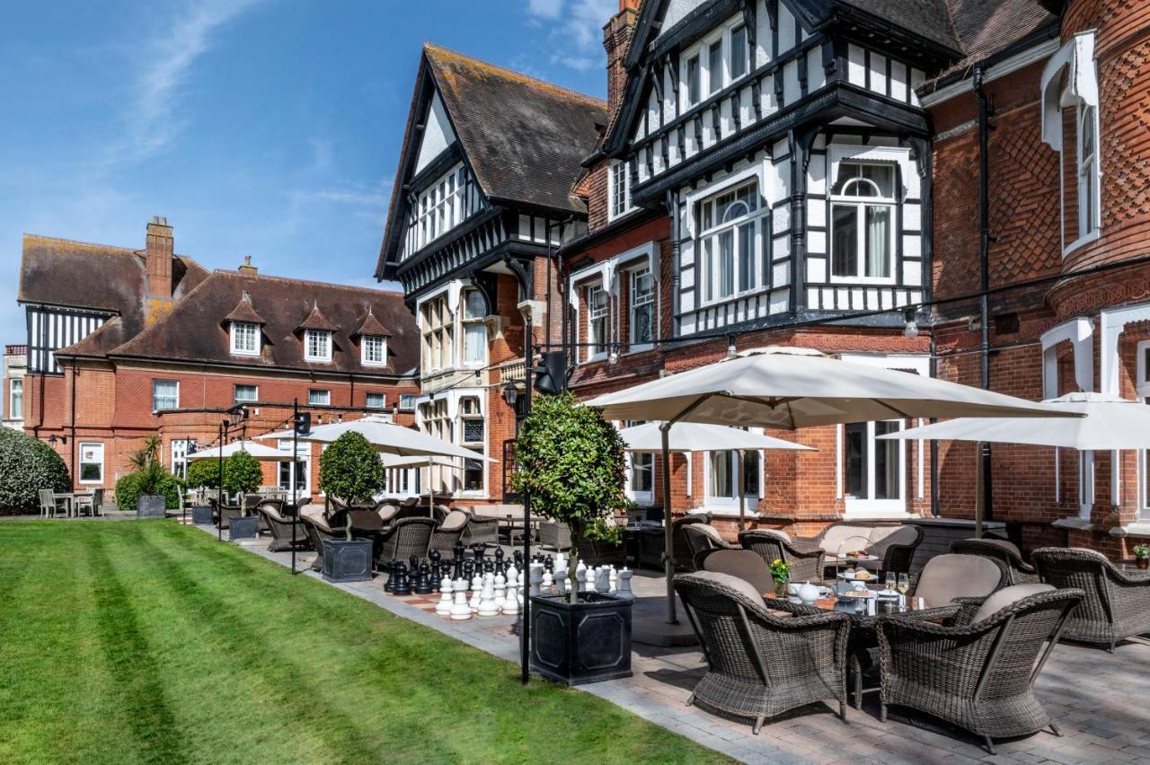 Woodlands Park Hotel Cobham  Exteriér fotografie