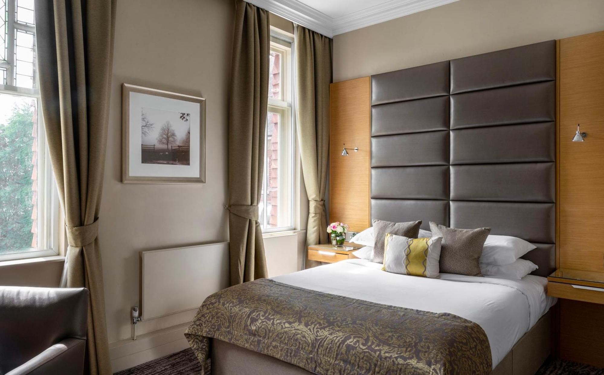 Woodlands Park Hotel Cobham  Exteriér fotografie