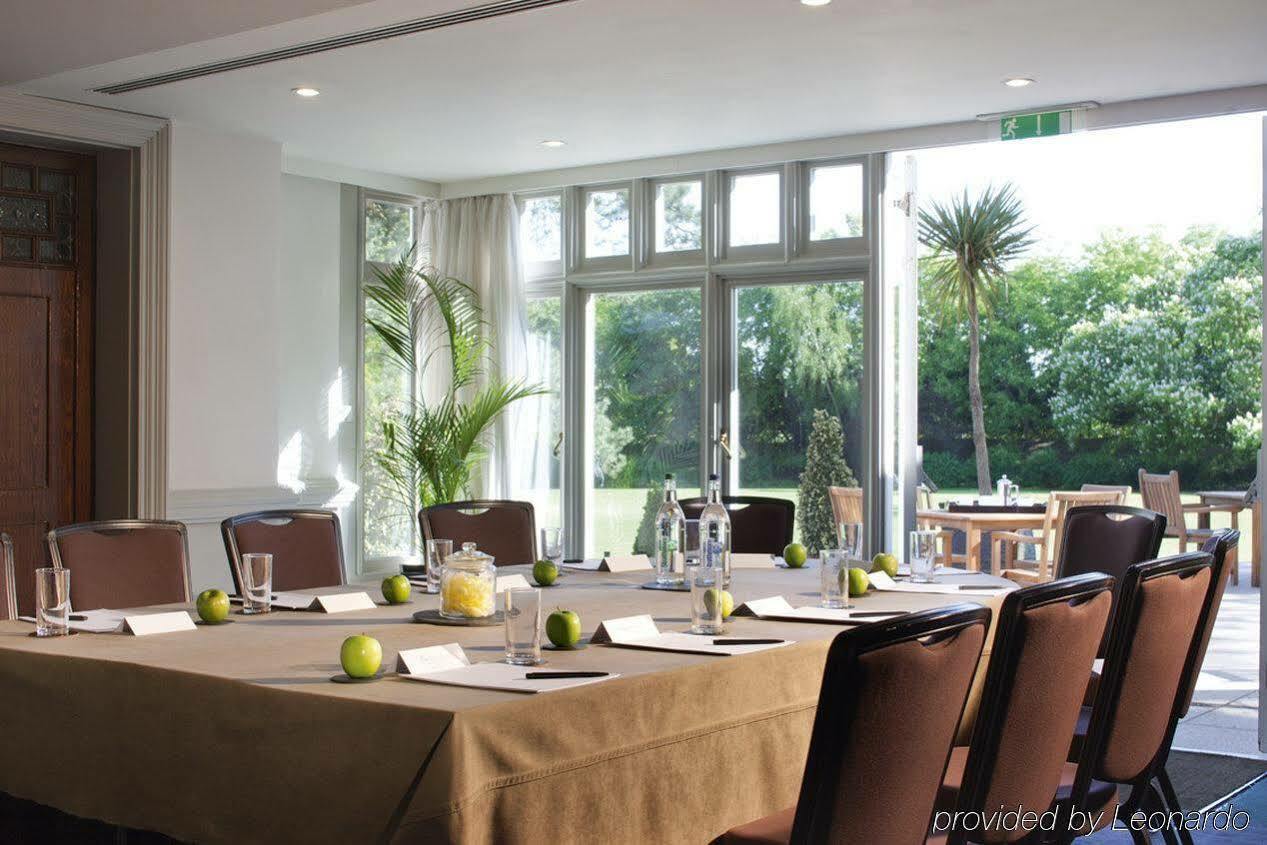 Woodlands Park Hotel Cobham  Exteriér fotografie